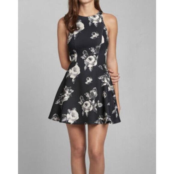 Abercrombie & Fitch Dresses & Skirts - Abercrombie and Fitch Larissa Fit & Flare Skater Dress Floral Neoprene Size MD